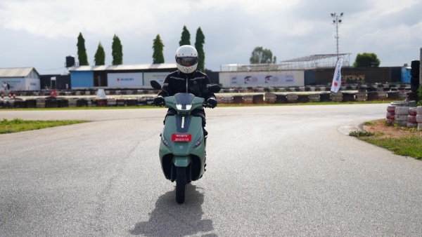 Suzuki e Access On Road Price Emi Range And Features Details