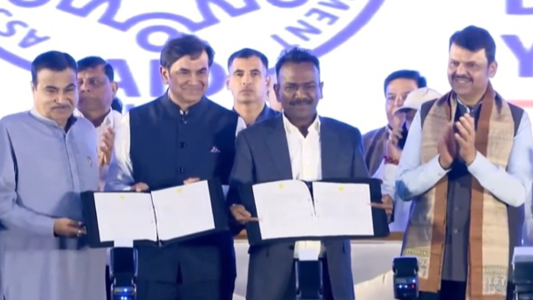 Mahindra Invests Rs 15 000 Crore In Maharashtra Details