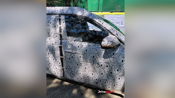renault-planning-to-launch-new-7-seater-suv-bigster-spotted-testing