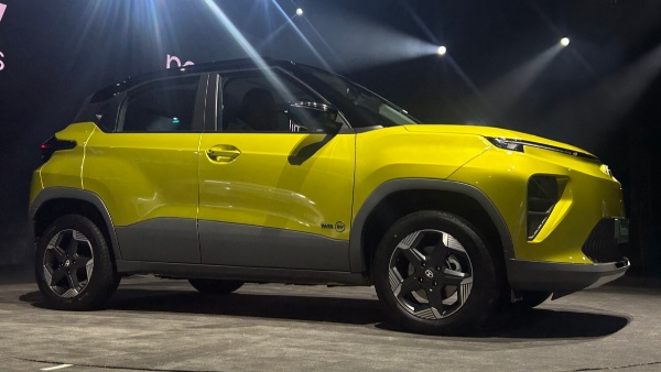 Tata Punch EV Facelift Suv Launched In India Rs 6 49 lakh BaaS Price Details