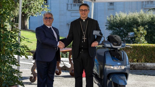 tvs-motor-delivers-two-iubes-to-vatican-city-government