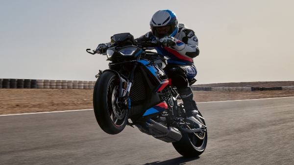 bmw-m-1000-r-price-features-engine-details