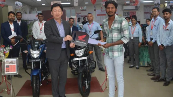 Honda Two Wheeler February 2026 Sales Activa And Shine Become Game Changer Details Honda Two Wheeler February 2026 Sales Activa And Shine Become Game Changer Details