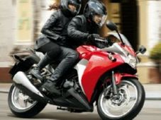 മത്സരം കൊഴുപ്പിക്കാന്‍ ഹോണ്ട വി ടി ആര്‍ 250