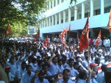 ഹ്യൂണ്ടായിയില്‍ സമരം