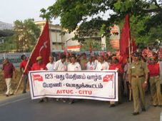 ഹ്യൂണ്ടായ് തൊഴിലാളികളെ അറസ്റ്റ് ചെയ്തു