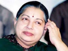 എഐഎഡിഎംകെ ഇടപെടുന്നു