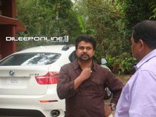 ദിലീപിന്റെ ബിഎംഡബ്ല്യു എക്സ്6
