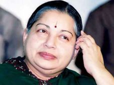 ജയലളിതയുടെ ഒന്നേകാൽ കോടിയുടെ കാർ