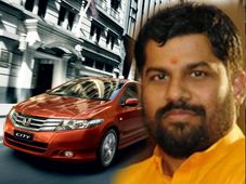 സന്ദീപാനന്ദഗിരിയും ആശ്രമഭേദമില്ലാത്ത പ്രണയവും