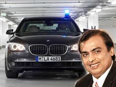 മുകേഷ് അംബാനി ഇപ്പോള്‍ മോഡിക്കു സമം!