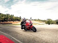 2016 ഹോണ്ട സിബിആർ500ആറിനെ പരിചയപ്പെടാം