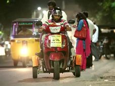 ചെന്നൈയുടെ സ്വന്തം 'മാ ഉലാ' ടാക്‌സികള്‍; ഭിന്നശേഷിക്കാരുടെ ആദ്യ ബൈക്ക് ടാക്‌സി സേവനം