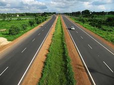 ഇന്ത്യന്‍ റോഡുകളെ കുറിച്ച് അറിഞ്ഞിരിക്കേണ്ട പ്രധാന കാര്യങ്ങള്‍