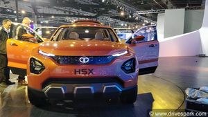 'ഇതേതാ ഈ കണ്ടു പരിചയമില്ലാത്ത ടാറ്റ?' H5X ല്‍ അമ്പരന്ന് എക്‌സ്‌പോ സന്ദര്‍ശകര്‍