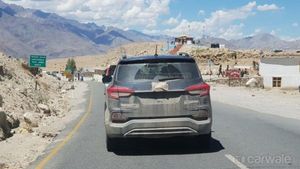 പുതിയ മഹീന്ദ്ര XUV700 ലഡാക്ക് കയറിയപ്പോള്‍