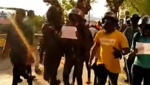 മോഡിഫിക്കേഷനെ അനുകൂലിച്ച് ന്യൂജെന്‍ പ്രതിഷേധം, പിന്നാലെയെത്തി പൊലീസ്