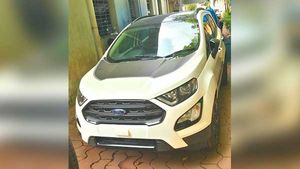 ഇക്കോസ്പോര്‍ട് തണ്ടര്‍ എഡിഷനുമായി ഫോര്‍ഡ്, ആദ്യ ചിത്രങ്ങള്‍ പുറത്ത്