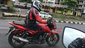 ബജാജ് പള്‍സര്‍ 125 ഈ മാസം പുറത്തിറങ്ങും