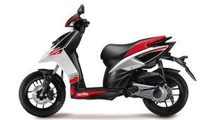 SR160 ഡീലര്‍ഷിപ്പില്‍ എത്തിച്ച് അപ്രീലിയ