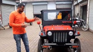 കുട്ടികൾക്കായി ഒരു മിനി ഇലക്ട്രിക് ജീപ്പ്; വീഡിയോ