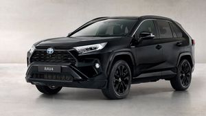 RAV4 ഹൈബ്രിഡ് എസ്‌യുവിയുടെ ബ്ലാക്ക് എഡിഷൻ വിപണിയിൽ എത്തിച്ച് ടൊയോട്ട