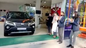 നിരത്തുവാഴാൻ അർബൻ ക്രൂയിസർ; ഡെലിവറി ആരംഭിച്ച് ടൊയോട്ട