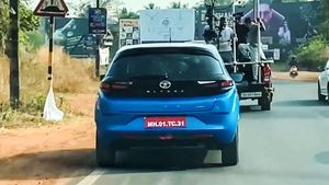 വിപണിയിലെത്തും മുമ്പ് ടാറ്റ ആൾട്രോസ് ടർബോ-പെട്രോൾ വേരിയന്റിന്റെ സവിശേഷതകൾ പുറത്ത്