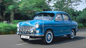 പ്രാചീന പ്രൗഢിയിൽ റെസ്റ്റോമോഡഡ് അംബാസഡർ MK II