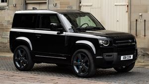 എക്കാലത്തെയും കരുത്തുറ്റ Defender V8 എസ്‌യുവിയുമായി Land Rover; വില 1.82 കോടി രൂപ