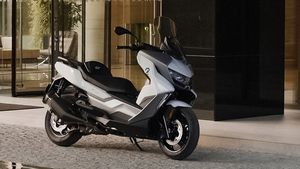 വില കേട്ട് ഞെട്ടല്ലേ! ബിഎംഡബ്ല്യു C400GT മാക്‌സി സ്‌കൂട്ടർ ഇന്ത്യയിലെത്തി, മുടക്കേണ്ടത് 9.95 ലക്ഷം രൂപ
