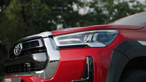 രണ്ട് വേരിയന്റുകളും അഞ്ച് കളർ ഓപ്ഷനുകളും; Toyota Hilux പിക്കപ്പിന്റെ വിശദാംശങ്ങൾ ഇങ്ങനെ