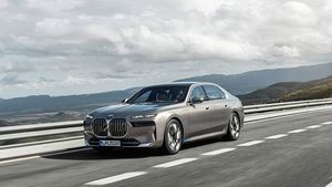 ഏഴാം തലമുറയിലേക്ക് കടന്ന് BMW 7 സീരീസ്, ശ്രേണിയിൽ ഇത്തവണ  ഇലക്‌ട്രിക് മോഡലും