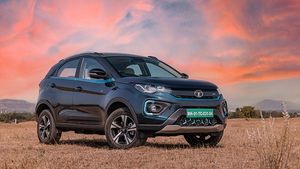 ഒറ്റ ചാർജിൽ 437 കിലോമീറ്റർ വരെ റേഞ്ച്, Nexon EV Max വേരിയന്റിനെ അവതരിപ്പിച്ച് Tata