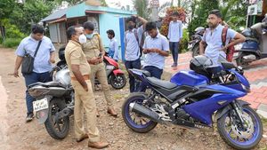 അനധികൃത മോഡിഫിക്കേഷൻ നടത്തിയ ആറ് പേർക്കെതിരെ കേസ്; ഓപ്പറേഷൻ റേസുമായി കൊച്ചി RTO