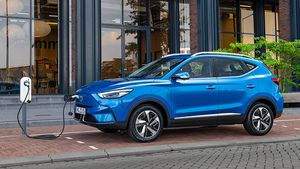 കുറഞ്ഞ വിലയ്ക്ക് കൂടുതൽ മൂല്യം; MG ZS ഇവിയുടെ ബേസ് എക്സൈറ്റ് വേരിയന്റ് വിപണിയിലേക്ക്