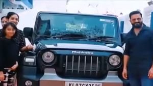 നടൻ  ജയസൂര്യയുടെ ഗാരേജില്‍ ഇനി പുത്തന്‍ മഹീന്ദ്ര ഥാറും