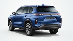 Grand Vitara ബുക്കിങ് 50000 കടന്നു; ഏറ്റവും ഡിമാന്‍ഡ് സ്‌ട്രോങ് ഹൈബ്രിഡ് വേരിയന്റിന്