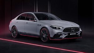 AMG C63 S E പെര്‍ഫോമെന്‍സ് മോഡലിനെ അവതരിപ്പിച്ച് Mercedes; എഞ്ചിന്‍, ടോപ്പ്-സ്പീഡ്, ഫീച്ചറുകള്‍ അറിയാം