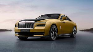 ആദ്യ ഇവി അവതരിപ്പിച്ച് Rolls Royce; 520 കി.മീ റേഞ്ചുമായി 'സ്‌പെക്ടര്‍' വരുന്നു