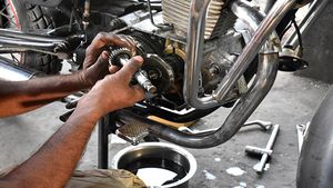 ബൈക്ക് സ്റ്റാർട്ട് ആയില്ലെങ്കിൽ ഈ കാര്യങ്ങൾ ഒന്ന് ശ്രദ്ധിക്കണേ മച്ചാൻമാരേ