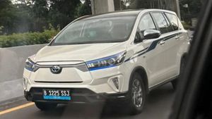 പരീക്ഷണയോട്ടം ആരംഭിച്ച് Toyota Innova ഇലക്ട്രിക്; കൂടുതല്‍ വിവരങ്ങള്‍ പുറത്ത്
