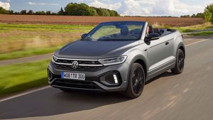 സംഭവം ജോറായിട്ടുണ്ട്... പുതിയ T-Roc Cabriolet Edition Grey അവതരിപ്പിച്ച് Volkswagen 