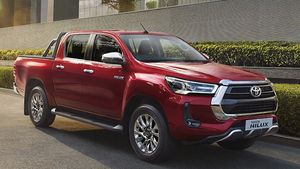 വന്നോളീൻ... കരുത്തൻ Hilux പിക്കപ്പ് ട്രക്കിനായുള്ള ബുക്കിംഗ് വീണ്ടും ആരംഭിച്ച് Toyota