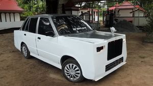 മാരുതി 800 -നെ റോൾ റോയ്‌സാക്കി മാറ്റി പതിനെട്ടുകാരൻ; കമ്പനി പോലും മൂക്കത്ത് വിരൽ വയ്ക്കും