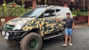 ടൊയോട്ടയ്ക്ക് പോലും തോന്നാത്ത ഐഡിയ ആണല്ലോ, ഇന്നോവയെ ഓഫ്റോഡറാക്കി മാറ്റി, വീഡിയോ കാണാം
