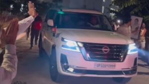 രാഷ്ട്രീയക്കാരുടെ വാഹനവ്യൂഹത്തില്‍ ഇനി പാട്രോളും!  സ്വന്തമാക്കിയത് 38ാം വയസ്സില്‍ മുഖ്യമന്ത്രിയായ നേതാവ് 