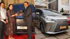 7 സംസ്ഥാനങ്ങളിലായി പടർന്നു കിടക്കുന്ന ബിസിനസ് സാമ്രാജ്യം; ലെക്സസിൻ്റെ ആഡംബര എംപിവി വാങ്ങി ICL FINCORP ഉടമ