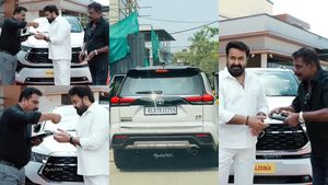 ആൻ്റണിയും ഇന്നോവയും ഇല്ലാതെ ലാലേട്ടന് എന്ത് ആഘോഷം, ദാ കാണ് 2255 ഫാൻസി നമ്പരുള്ള ഏട്ടൻ്റെ പുത്തൻ കാർ