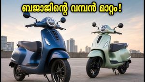 ബജാജ് ചേതക്കിന്റെ രണ്ട് പുതിയ ഇലക്ട്രിക് സ്കൂട്ടറുകൾ ഉടൻ; ഉൽപ്പാദനം ഇരട്ടിയാക്കി ബജാജ്!